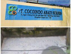 Halaman Rumah Warga Tercemar Limbah Santan,(DLH) Penindakan Harus Tanggapi PT. COCOINDO ABADI SUKSES