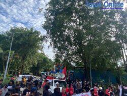 Polda Kepri Pastikan Pengamanan Aksi Unjuk Rasa Di Kantor Kpu Kota Batam Berjalan Aman Dan Lancar