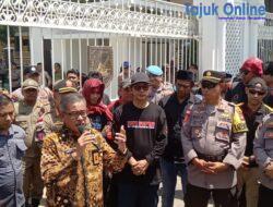 FSPMI Rayakan ulang tahun ke-26 Th Sembari Mengelar aksi demo di depan Kantor Pemerintah kota Batam