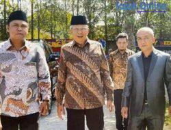 Wak Uban Hadiri Resepsi Pernikahan Anak Ameng Tokoh Masyarakat Kertapati