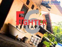 RN Buka Gudang BBM Ilegal disamping Rumah Makan Tuah Siang Malam Ogan Ilir, Pak Polisi Sikat Dong.. !?